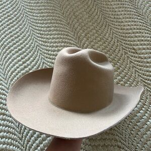NWT Gigi Pip Cowboy Hat